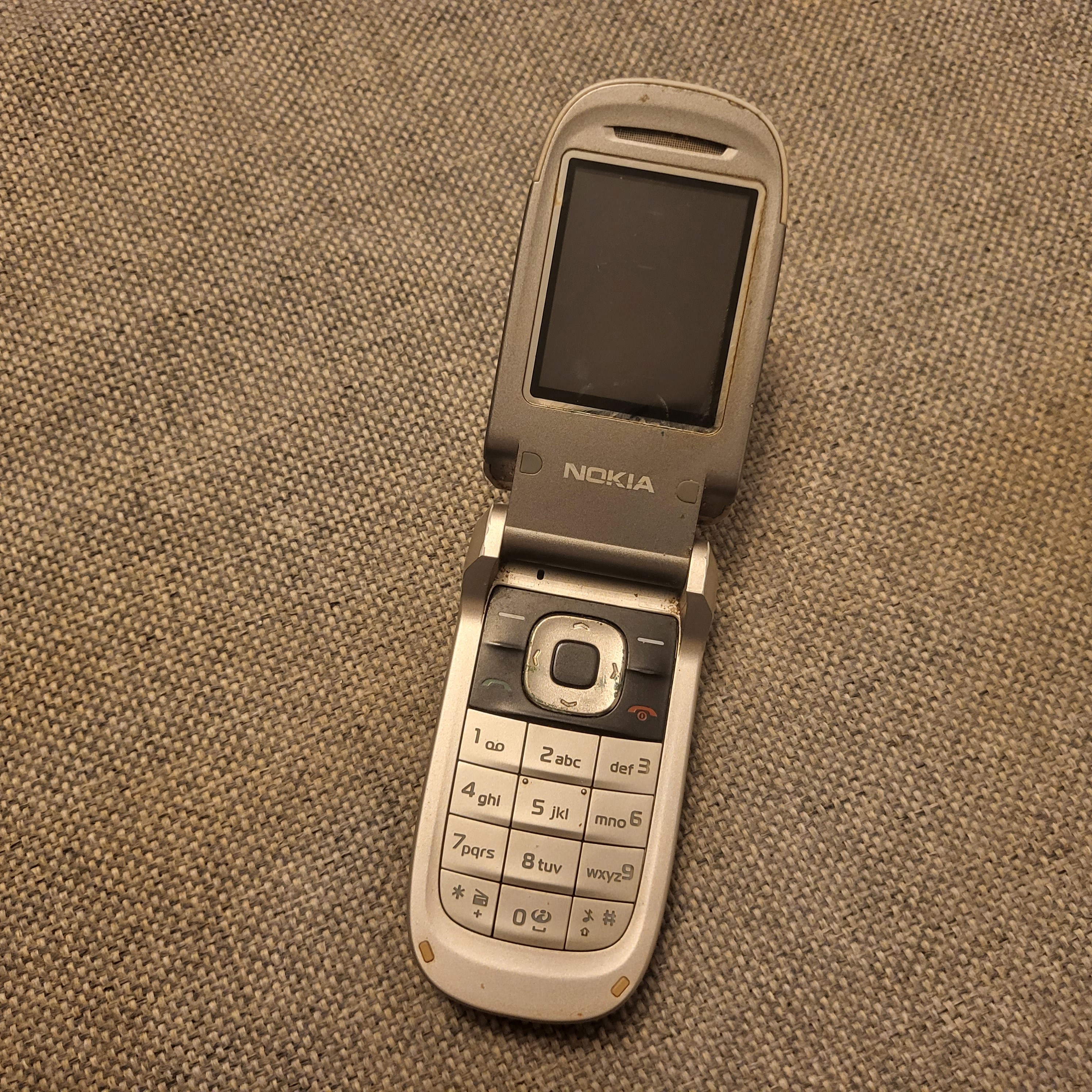 Nokia 2760